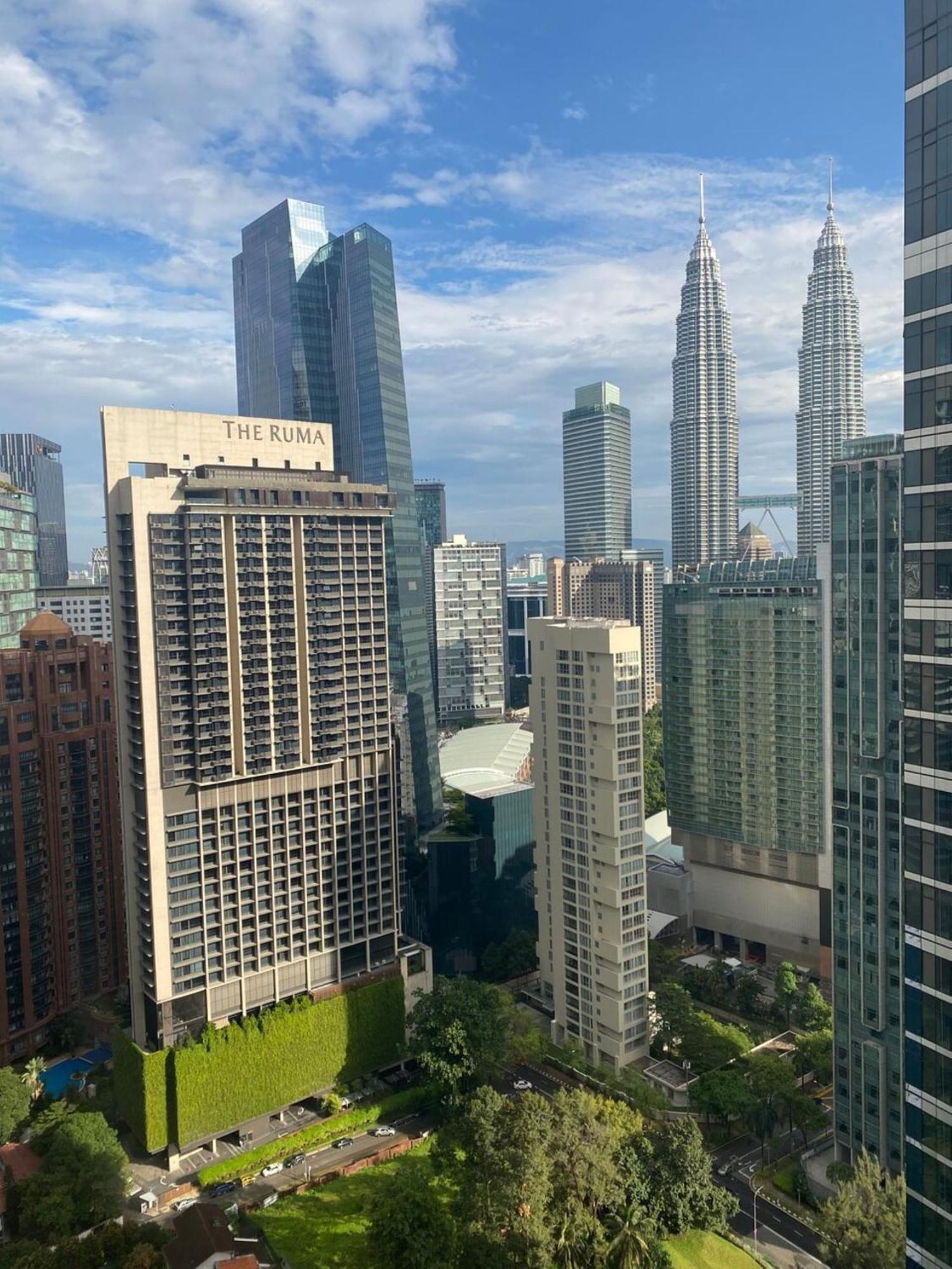 8 Kia Peng Suites Klcc By Luna Kuala Lumpur Luaran gambar