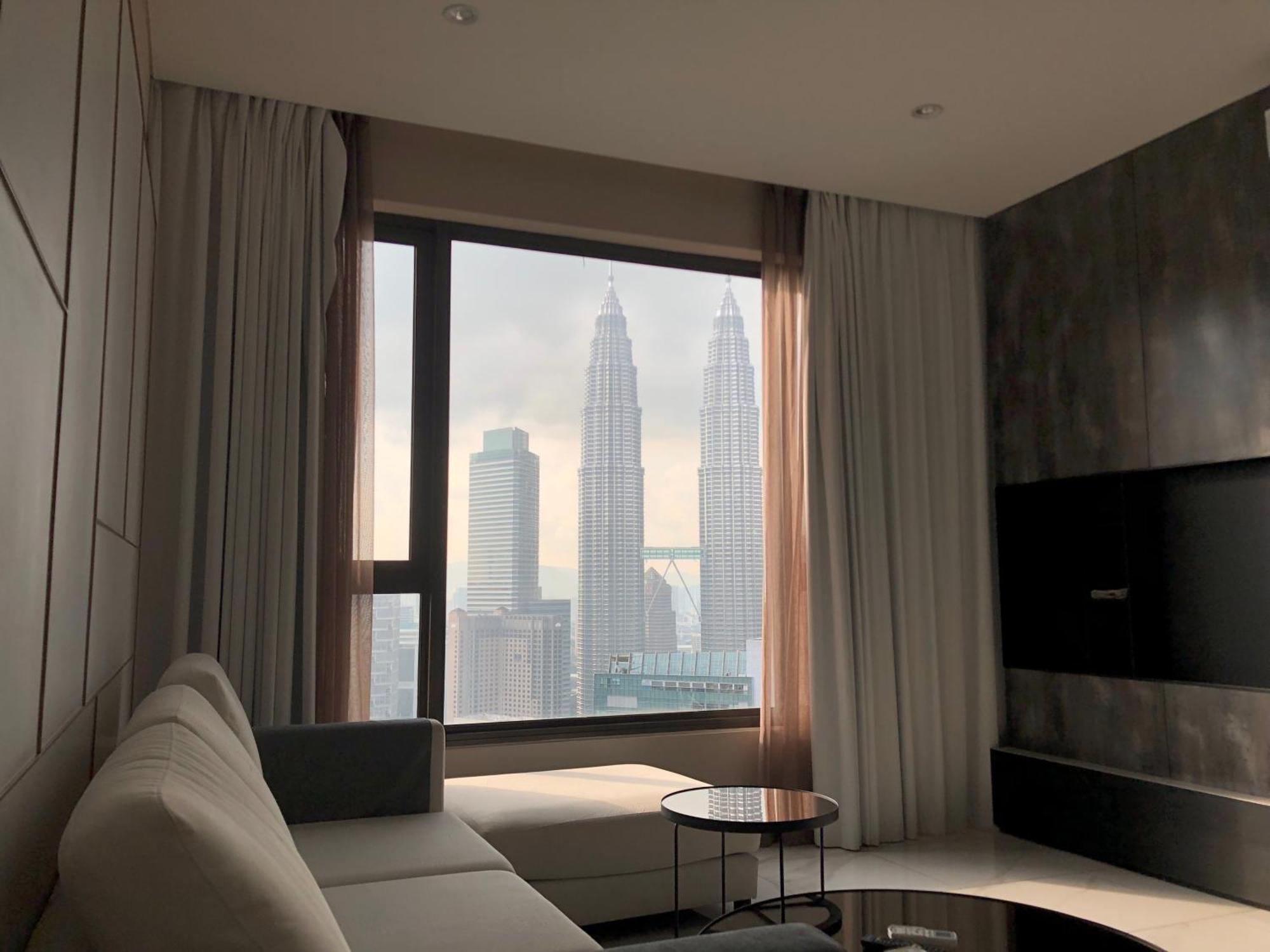8 Kia Peng Suites Klcc By Luna Kuala Lumpur Luaran gambar