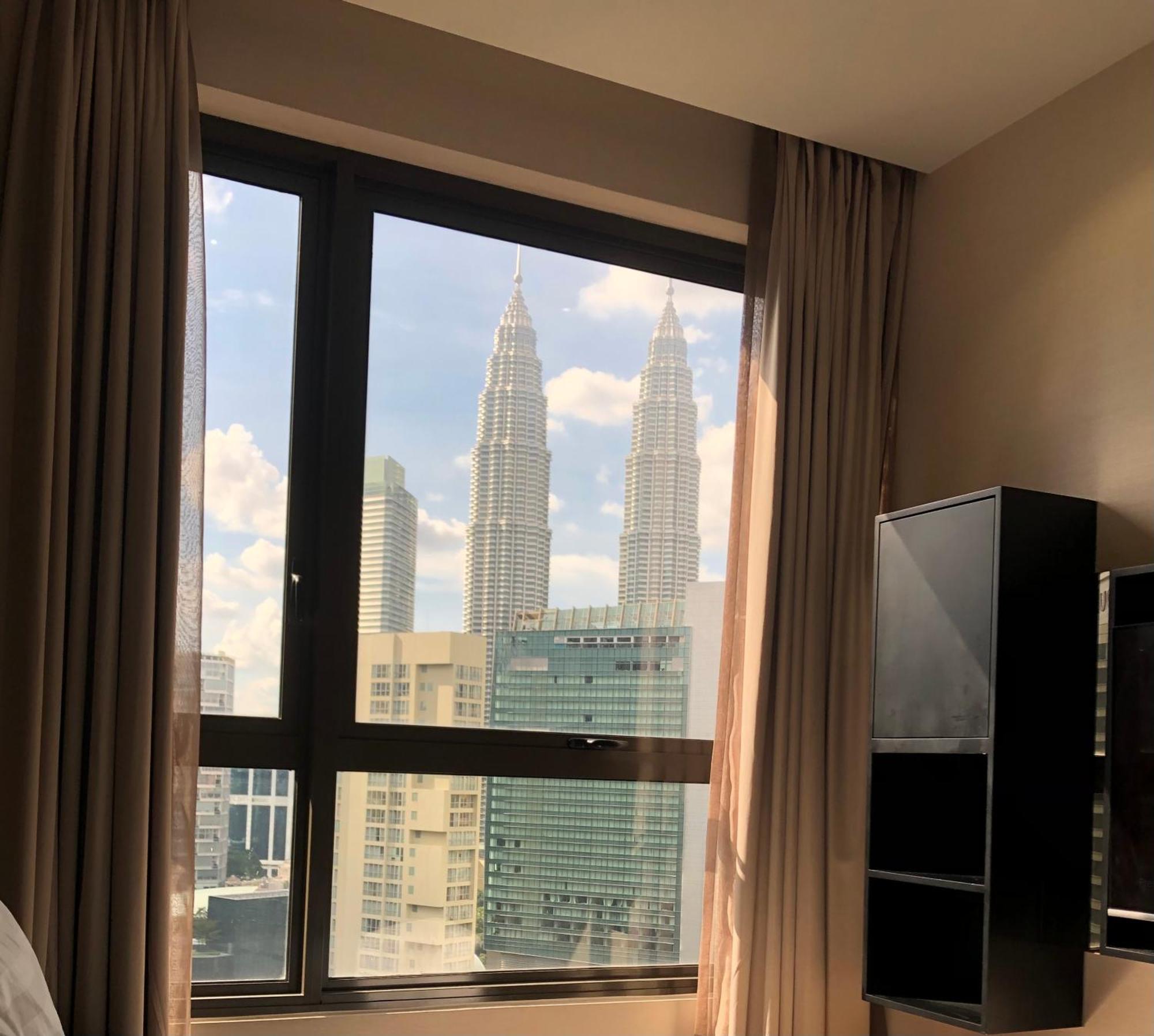 8 Kia Peng Suites Klcc By Luna Kuala Lumpur Luaran gambar