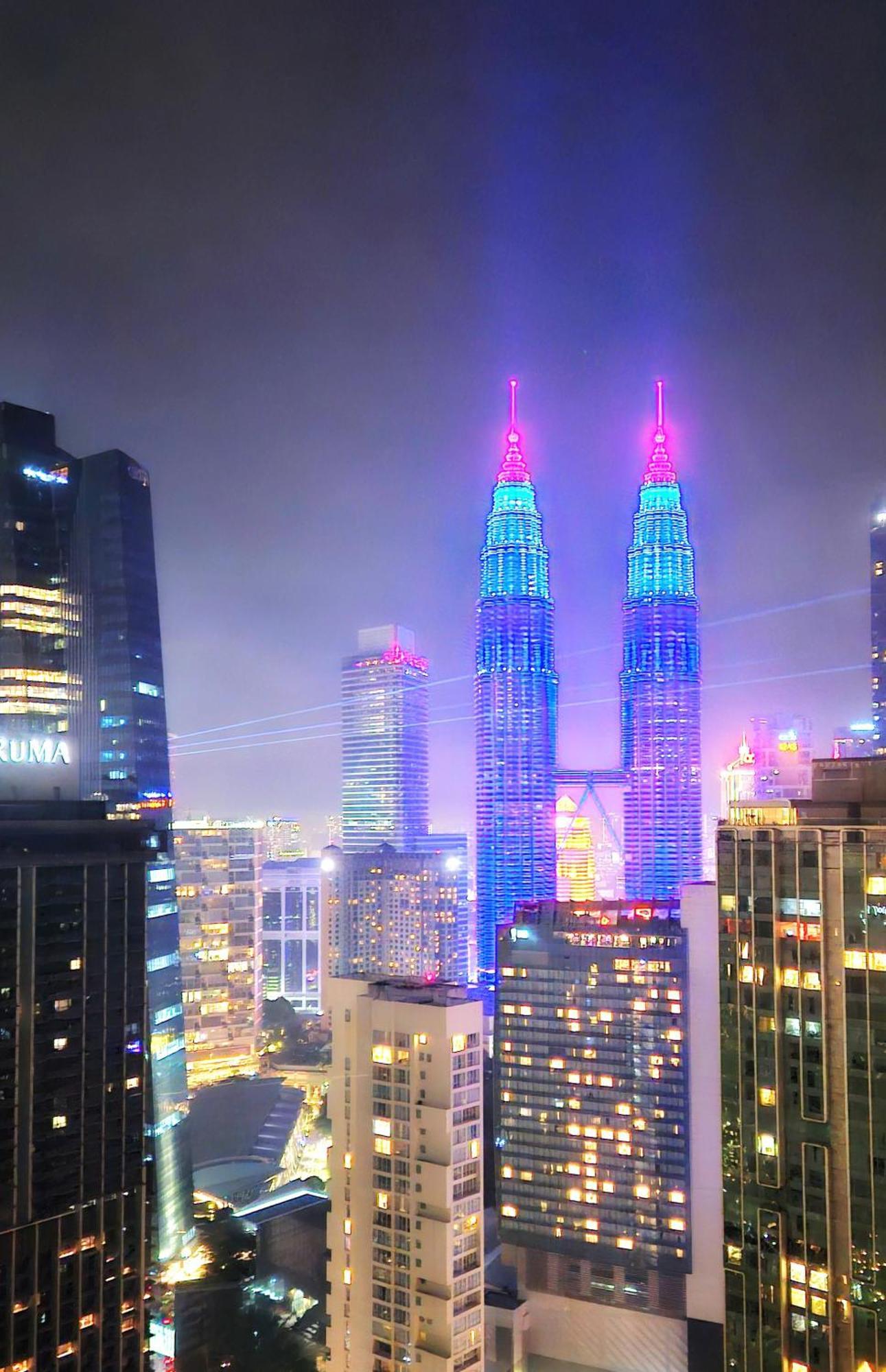 8 Kia Peng Suites Klcc By Luna Kuala Lumpur Luaran gambar